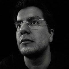 Elliot Hernández